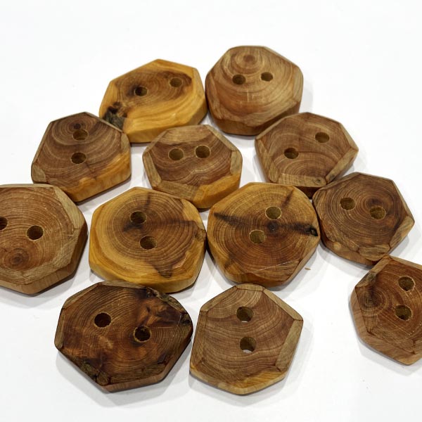 Пуговица можжевеловая (9501) в интернет-магазине Detkidetki.ru