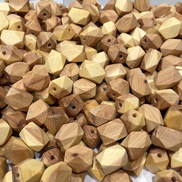 Брусок 15*20 мм можжевеловый (13129) со скошенными краями в интернет-магазине Detkidetki.ru