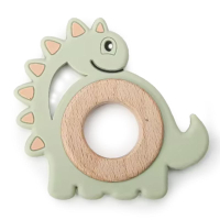 Дино Лён на деревянном кольце