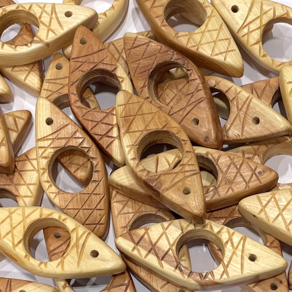  Рыбка из можжевельника (6743) - интернет-магазин Detkidetki.ru