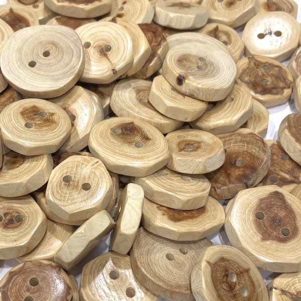 Пуговица можжевеловая (9499) в интернет-магазине Detkidetki.ru