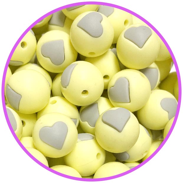 бусина крем сердце светло серое