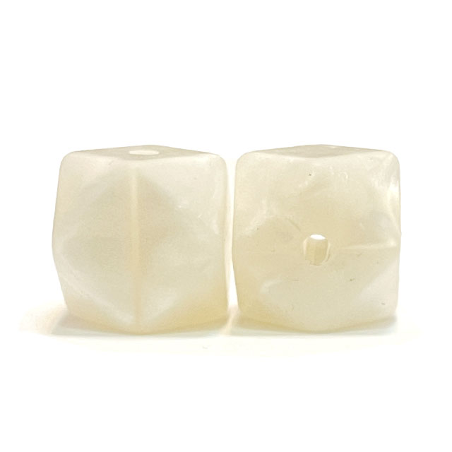 Многогранник металлик белый